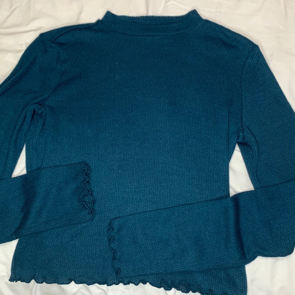 SO Long sleeve blue shirt.